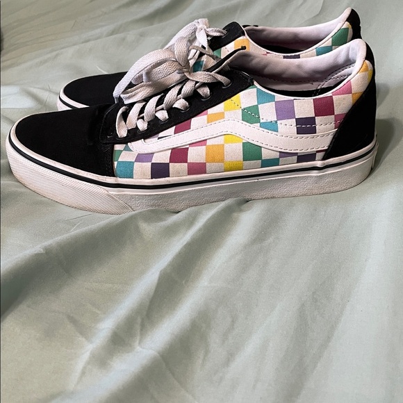 Vans Women’s Colorful Checkered Rainbow Lace-Up Sneakers Size 8.5 - Picture 4 of 10
